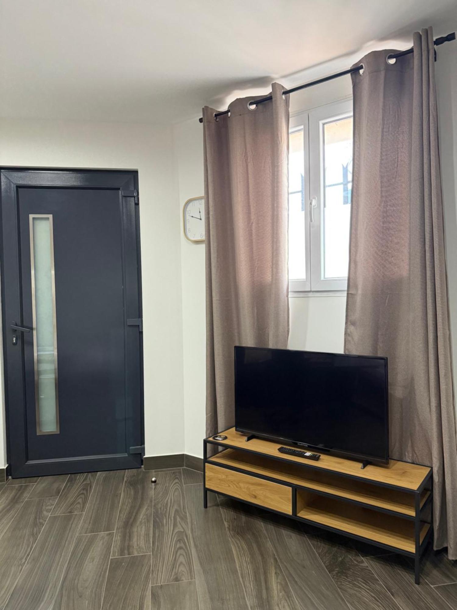 Studio, Maison, Rez De Chaussee, Περπινιάν Εξωτερικό φωτογραφία
